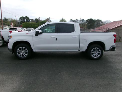 New 2026 Chevrolet Silverado 1500 LTZ w/ LTZ Premium Package AWD/4WD image 17