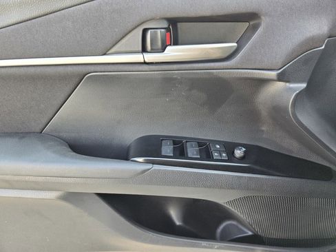 Used 2025 Toyota Camry LE FWD image 29