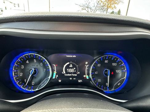 New 2026 Chrysler Pacifica Select FWD image 21