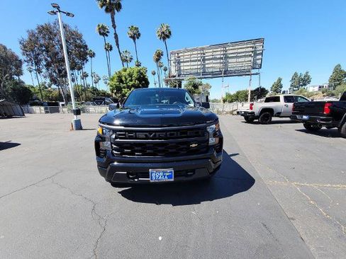 Used 2024 Chevrolet Silverado 1500 Custom image 3