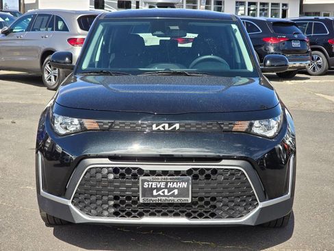Used 2023 Kia Soul LX w/ LX Technology Package image 8