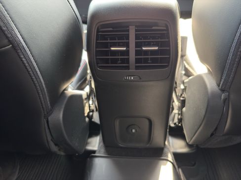 Used 2024 Ford Escape ST-Line w/ Tech Pack #1 AWD/4WD image 13