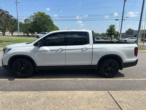 Used 2022 Honda Ridgeline Black Edition image 7