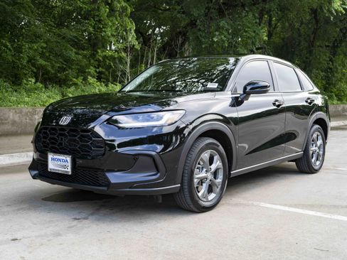 Certified 2026 Honda HR-V LX image 5