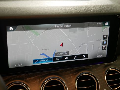 Used 2023 Mercedes-Benz E 450 4MATIC All-Terrain Wagon image 29