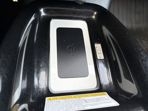 Used 2016 Toyota Prius Three w/ Protection Package FWD image 16