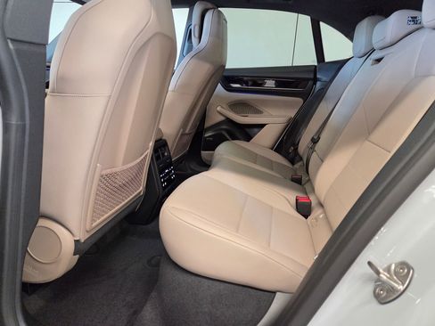 New 2026 Porsche Macan Electric RWD image 11