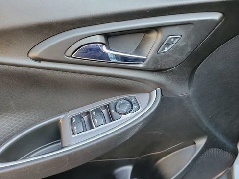 Used 2025 Chevrolet Malibu RS FWD image 15