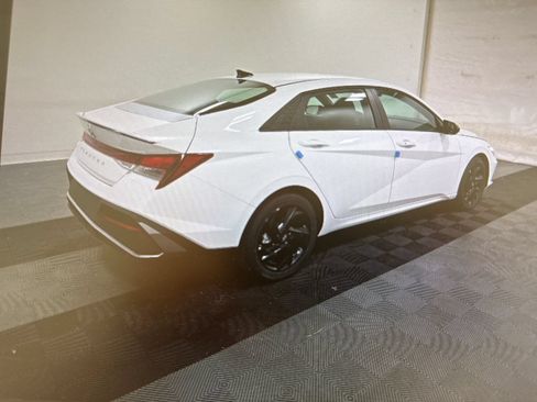 Used 2026 Hyundai Elantra Sport FWD image 2