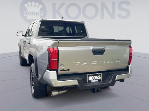 New 2025 Toyota Tacoma TRD Off-Road image 2