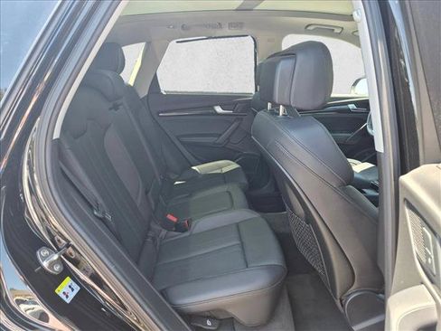 Used 2018 Audi Q5 Prestige w/ Prestige Package AWD/4WD image 18