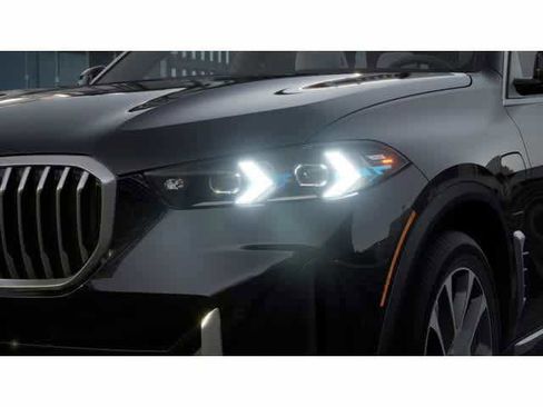 Used 2025 BMW X5 xDrive50e w/ Executive Package image 6