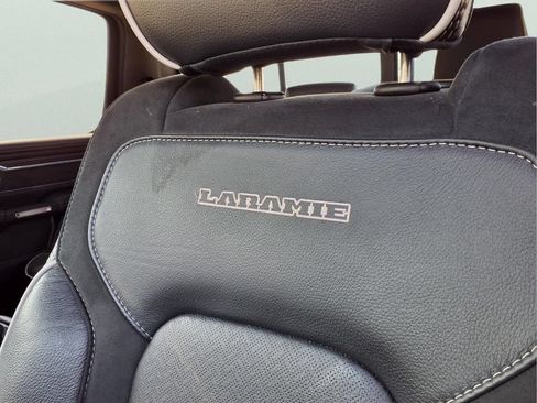 Used 2025 RAM 1500 Laramie AWD/4WD image 23