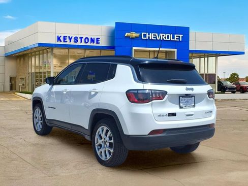 Used 2025 Jeep Compass Limited AWD/4WD image 5