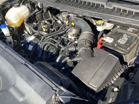 Used 2024 Ford Edge Titanium image 24