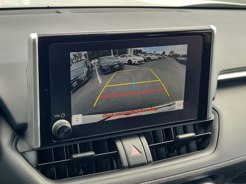 Certified 2025 Toyota RAV4 XLE AWD/4WD image 28