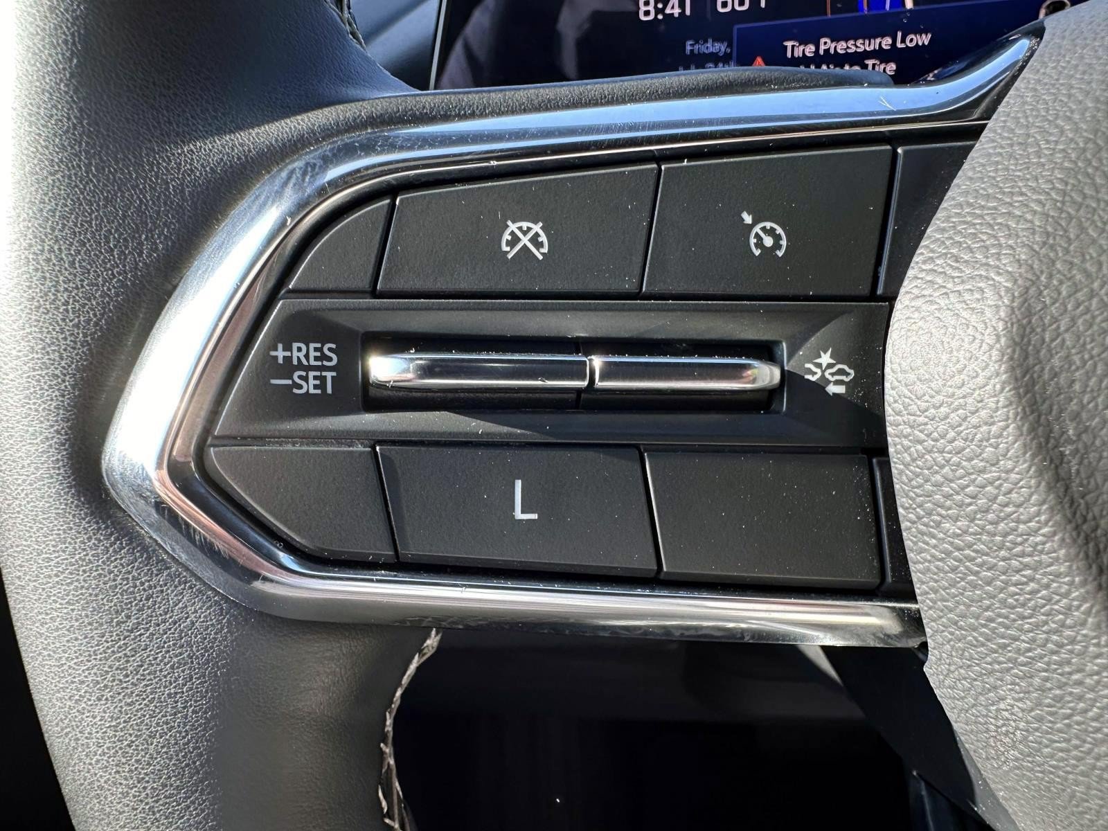 Used 2024 Chevrolet Traverse LT AWD/4WD image 17