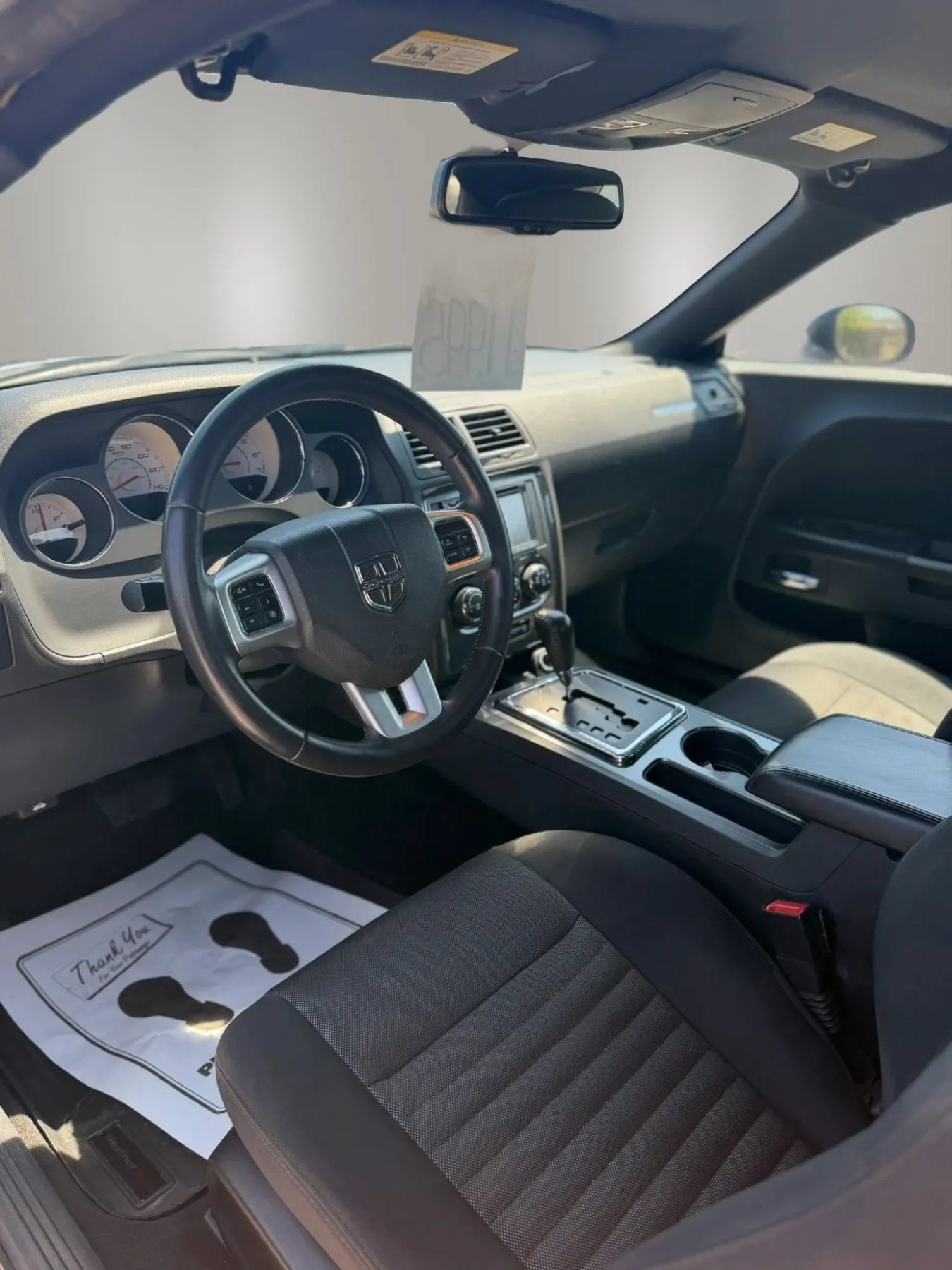 Used 2014 Dodge Challenger SXT RWD image 10