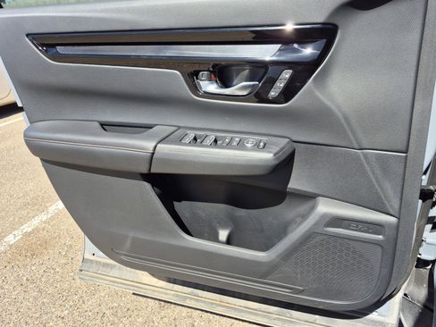 Used 2024 Honda CR-V Sport Touring image 14