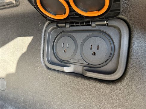 Used 2025 Rivian R1T Adventure image 26