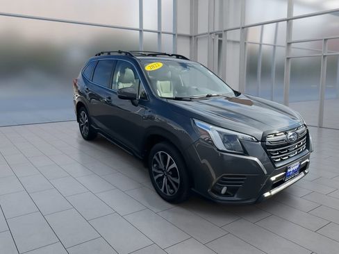 Used 2022 Subaru Forester Limited w/ Popular Package #2 image 3