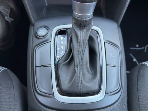 Used 2021 Hyundai Kona SE image 24