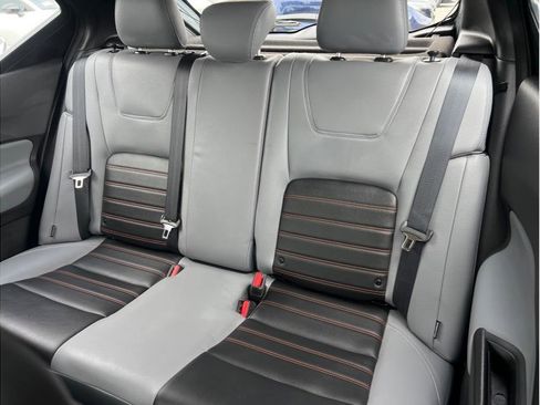 Used 2023 Nissan Kicks SR w/ SR Premium Package FWD image 10