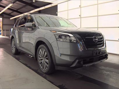 Used 2023 Nissan Pathfinder SL w/ SL Premium Package