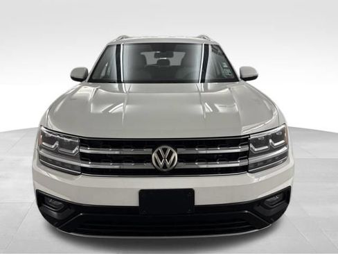 Used 2019 Volkswagen Atlas SE w/ Towing Package FWD image 2