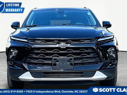 Used 2024 Chevrolet Blazer LT w/ Midnight/Sport Edition AWD/4WD image 2
