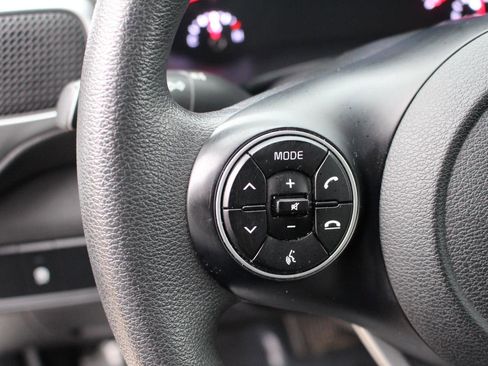 Used 2021 Kia Soul LX FWD image 16