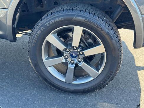 Used 2016 Ford F150 XLT w/ Equipment Group 302A Luxury image 7