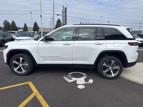 New 2026 Jeep Grand Cherokee Limited AWD/4WD image 5