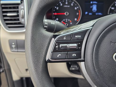 Used 2020 Kia Sportage LX image 24