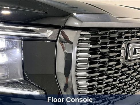 Used 2023 GMC Yukon XL Denali Ultimate AWD/4WD image 42