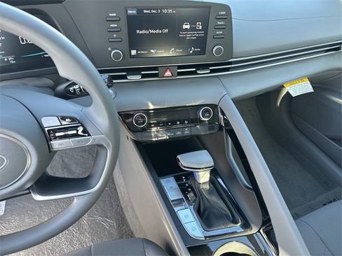 New 2026 Hyundai Elantra Blue image 27