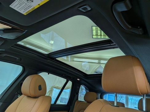 Used 2023 BMW X5 xDrive40i w/ Executive Package image 16