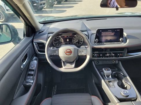 New 2026 Nissan Rogue SV AWD/4WD image 23