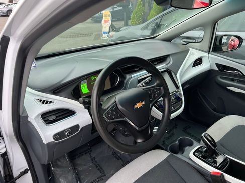 Used 2020 Chevrolet Bolt LT image 16