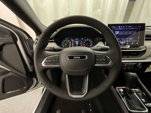 New 2026 Jeep Compass Limited AWD/4WD image 11