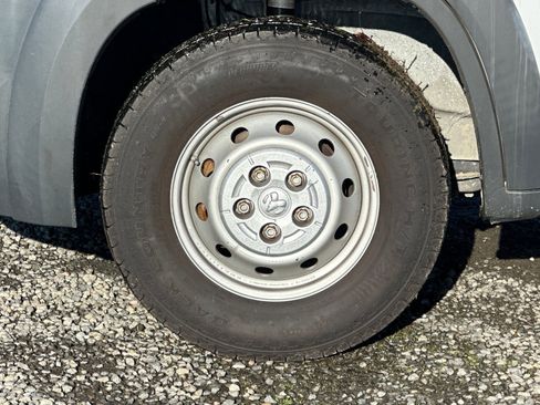 Used 2015 RAM ProMaster 2500 w/ Interior Convenience Group image 24