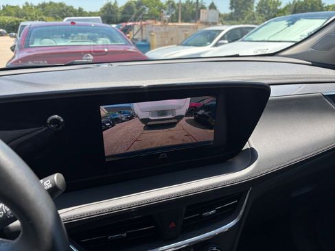 Used 2025 Buick Encore GX Preferred FWD image 22