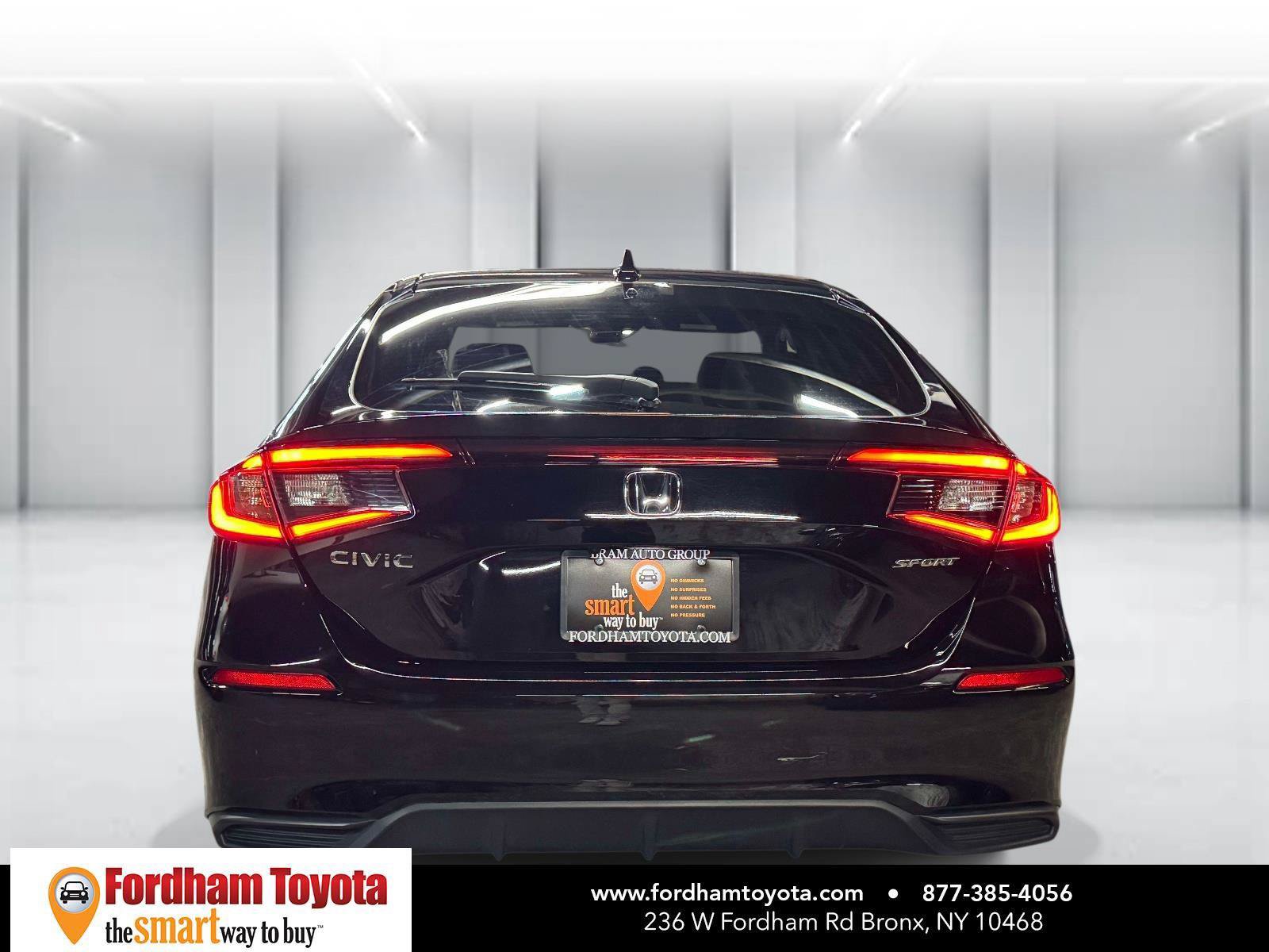 Used 2024 Honda Civic Sport image 6