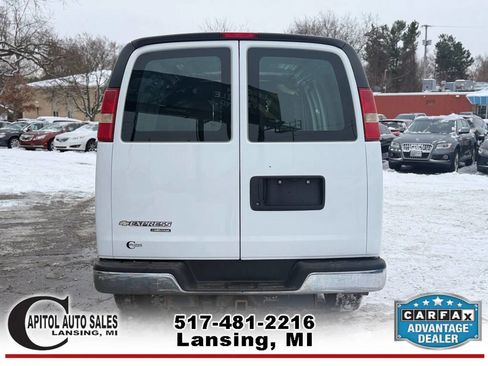 Used 2015 Chevrolet Express 2500 image 7