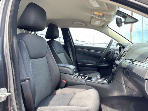 Used 2023 Chrysler 300 Touring w/ Sport Appearance Package RWD image 23