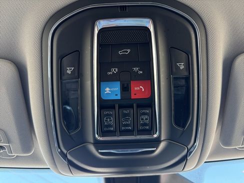 Used 2024 Jeep Grand Cherokee Limited 4xe image 24