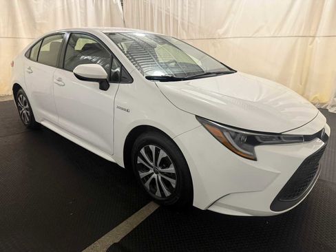 Used 2020 Toyota Corolla LE image 10