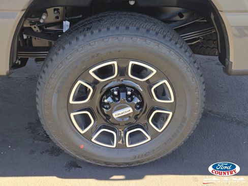 New 2026 Ford F350 Platinum AWD/4WD image 5