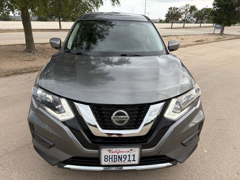 Used 2018 Nissan Rogue S image 22