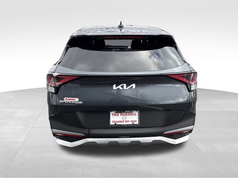 Used 2023 Kia Sportage EX image 4